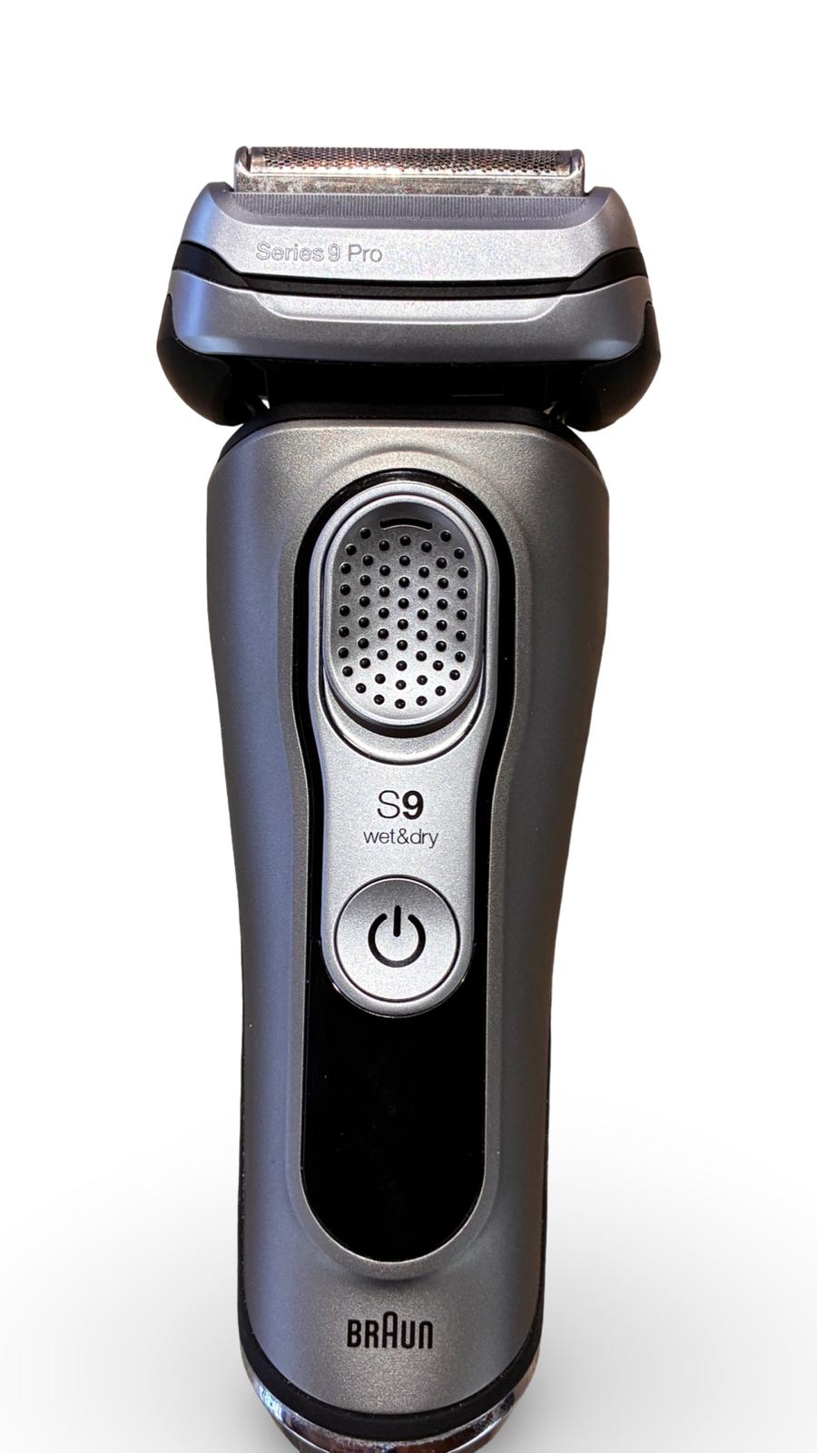 20260124111925_2.jpg Braun Series 9 usati 9325s usato - immagine 1