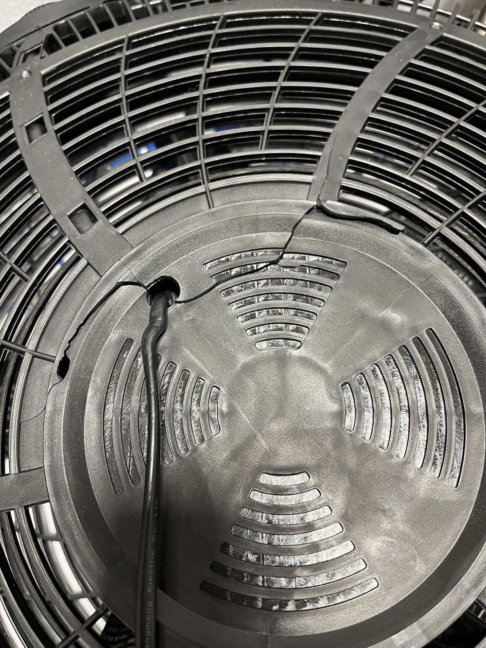 20260908054419_0.jpg Ardes Ventilatore da pavimento LEGGERMENTE CREPATO Space 51 AR5A51 - immagine 1