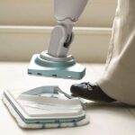 BLACK+DECKER FSM1616-QS Scopa a Vapore Lavapavimenti Steam Mop, Testa Pivotante per Tutte le Superfici, Autoselect per la regolazione del vapore, 1600 W, Serbatoio Estraibile da 1050 ml, Bianco Blu - immagine 9