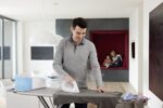 Braun CareStyle 5 IS5022WH Ferro da Stiro a Caldaia con 4 Anni di Assistenza, spegnimento automatico, Display facile e intuitivo, Serbatoio 1,4L, Colpo vapore 340g/min, Bianco/Blu - immagine 5