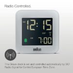 Braun Sveglia digitale viaggio radiocontrollata per fuso orario dell'Europa centrale (DCF) con snooze, dimensioni compatte, allarme acustico in crescendo, grigio, modello BC08G-DCF. - immagine 6