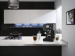 De'Longhi ECP31.21 Macchina da Caffè Espresso Manuale e Cappuccino, Caffè in Polvere o in Cialde E.S.E., 1100 W, Nero - immagine 7