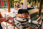 Ooni Karu 16 Multicombustibile - Forno Pizza Ibrido - Forno per Pizza a Legna, Carbonella o Gas - Forno Ibrido per pizza - Fai la pizza nel tuo giardino! - immagine 8