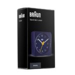 Orologio Sveglia Analogico Classico Braun da viaggio, dimensioni ridotte, Movimento al Quarzo silenzioso, Suono Sveglia Beep con crescendo, colore blu, modello BC02BL. - immagine 6