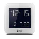 Orologio Sveglia Digitale Braun con Funzione Snooze, Display LCD Negativo, Funzione Quick Set, Segnale Acustico della Sveglia, in Bianco, modello BNC009WH.