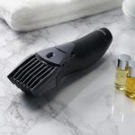 Panasonic ER-GB36-K503 Regolabarba e Tagliacapelli, Taglio 2-18 mm in 12 Step, Taglio 0.5 mm senza Pettine Accessorio, Utilizzo con o senza Filo, Design Ergonomico, Ricaricabile, Lavabile, Nero - immagine 3