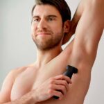 Philips Bg3015/15 Bodygroom Series 3000 Rasoio Corpo Wet&Dry, 4.8 x 3.3 x 17.6 cm - immagine 4
