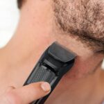 Philips Multigroom Serie 3000 8-in-1 per Viso, Capelli e Corpo con Tecnologia DualCut (modello MG3730/15) - immagine 7