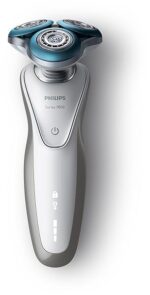 Philips S7530/50 Rasoio Elettrico Uomo S7000, Wet&Dry, Testina DynamicFlex 5 Direzioni, Ghiere con Tecnologia Comfort, Rifinitore Precisione, Spazzola per la Pulizia Viso - immagine 4