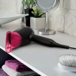 Rowenta Cv1613 Handy Dry, Asciugacapelli, Consumo Energetico Ridotto, 1600 W, Leggero, Compatto, 2 Temperature, Nero - immagine 5