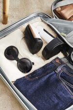 Rowenta Dr3030 Access Steam Pocket Stiratore Verticale, Pronto in 15 Sec, Compatto e Leggero, Uccide Batteri, Rimuove Gli Allergeni, 1300 W, 1 L, Acciaio Inossidabile, Nero - immagine 4