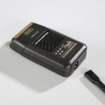 Wahl Finale- Rasoio professionale ricaricabile, Batteria agli ioni di litio, Con o senza filo, L'imballaggio può variare, Nero - immagine 5
