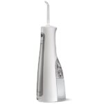 Waterpik Idropulsore Portatile Freedom, Strumento di Rimozione della Placca Dentale e Batteri, Senza Fili e Waterproof, Ideale per Viaggi, Piccoli Bagni o Uso in Doccia, Nero (WF-03UK010) - immagine 8