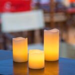 XMASKING Set 3 Candele in Cera Ø 5 cm a Batteria, LED Bianco Caldo, Effetto Fiamma, Interno, luci di Natale, Candele LED - immagine 4